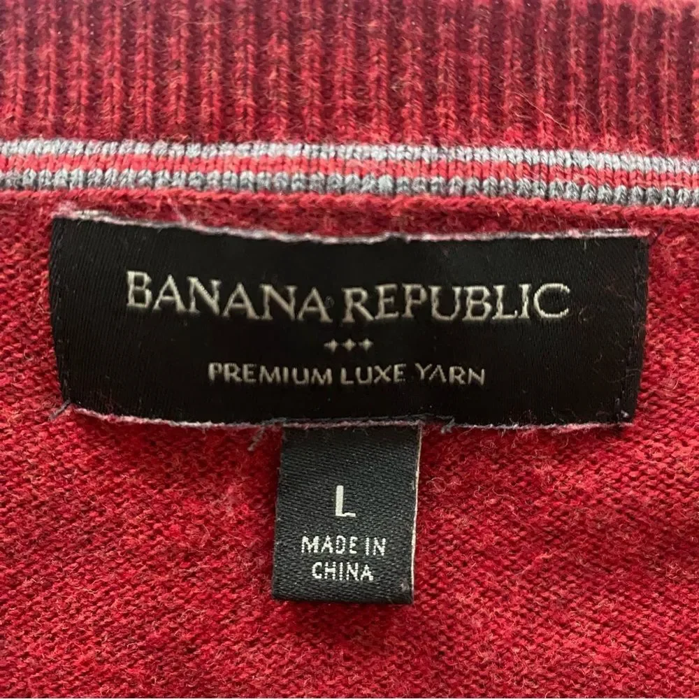 Banana Republic Cashmere Silk Blend Sweater Men's Size L Red Minimalist